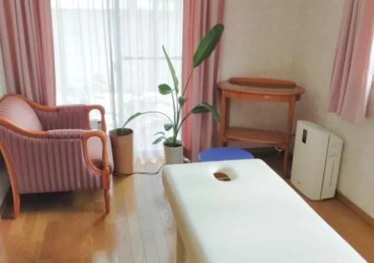 西宮香櫨園の整体サロン ヴェルデ｜膝痛・股関節・心の痛みをほぐします